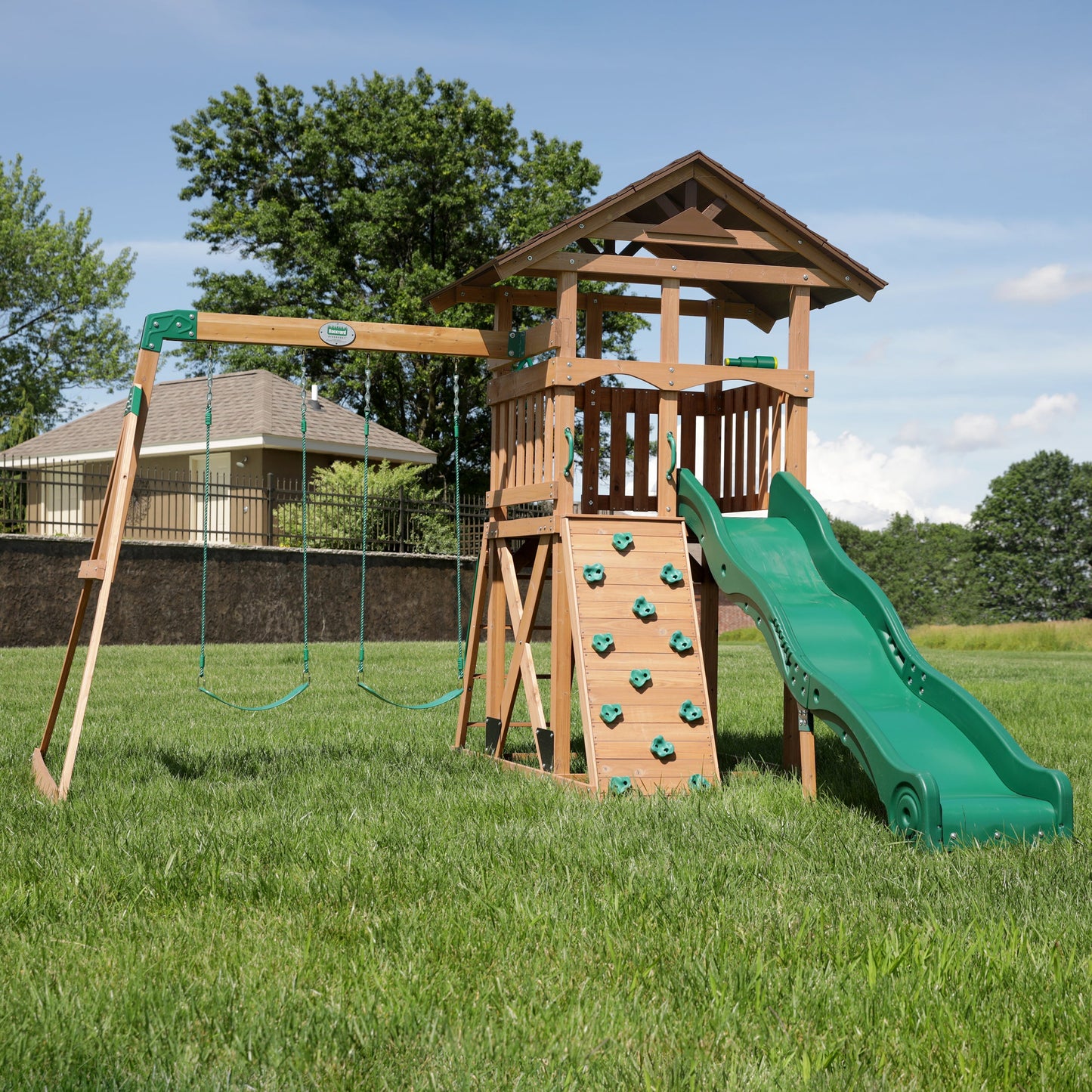 SpaVida Lightning Ridge Swing Set – Backyard Discovery
