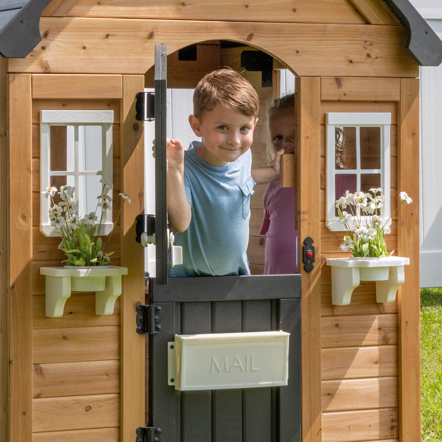 SpaVida Mystic Playhouse by Backyard Discovery