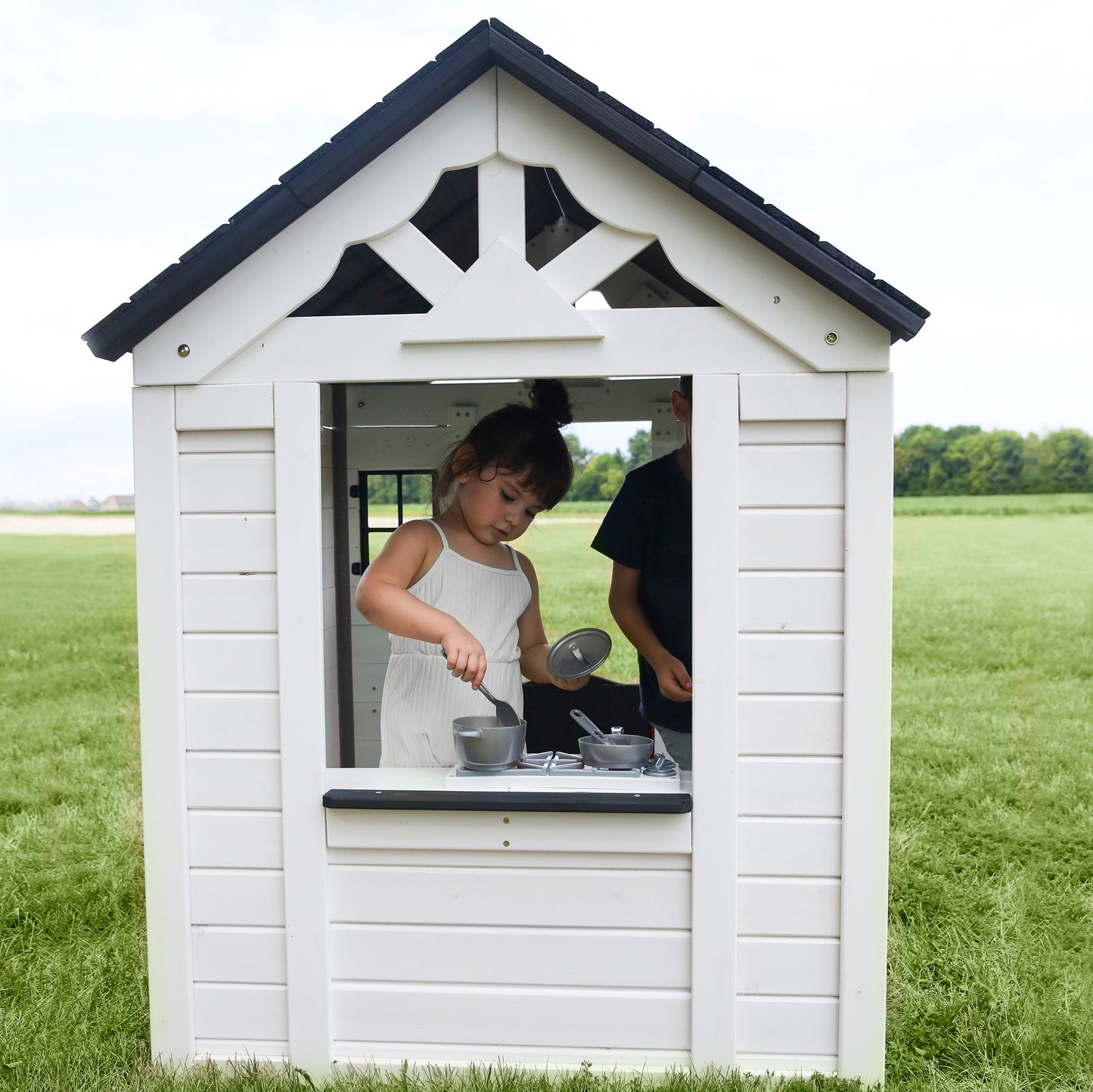 SpaVida Sweetwater Playhouse – White