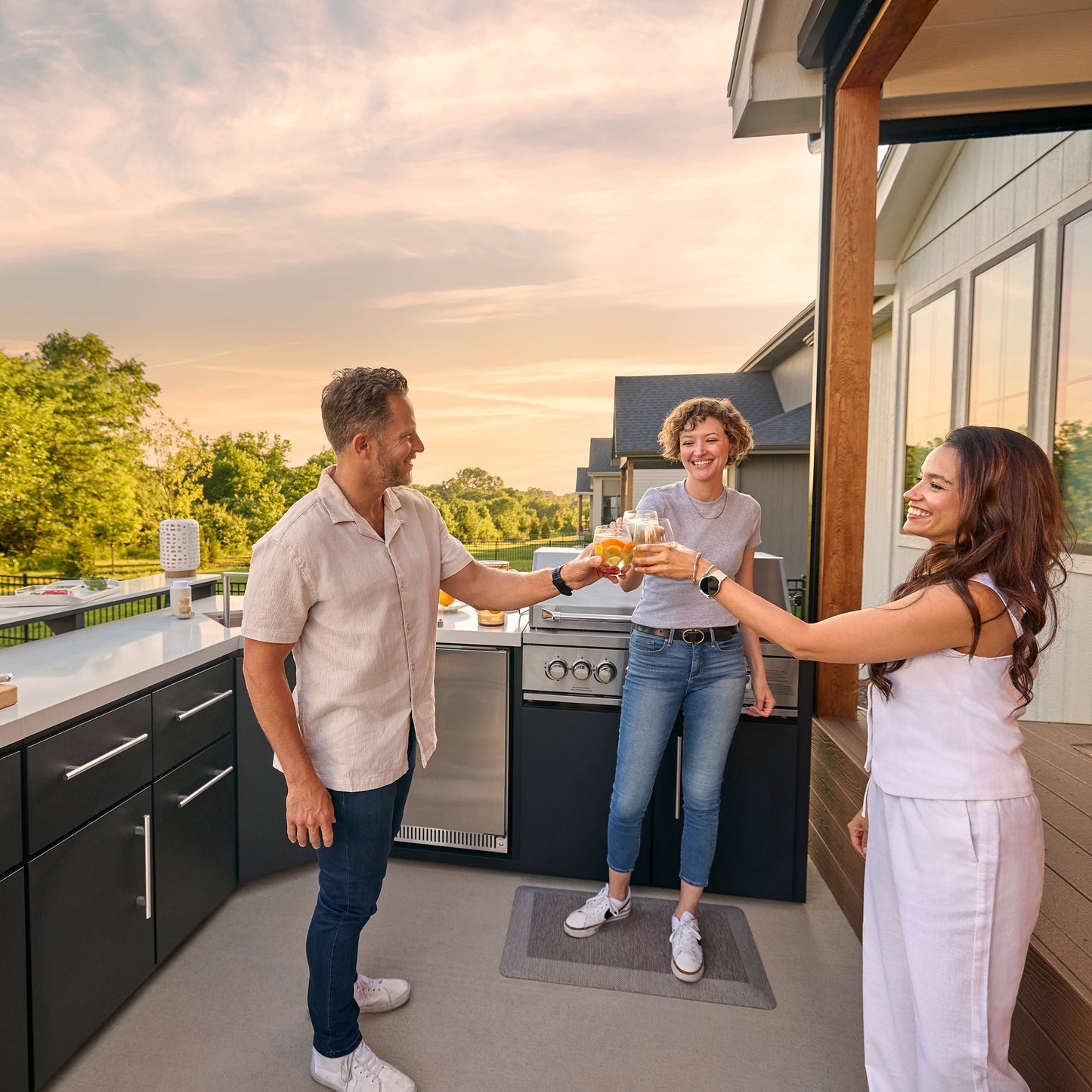 Emory Corner Outdoor Kitchen Island and Bar – Right