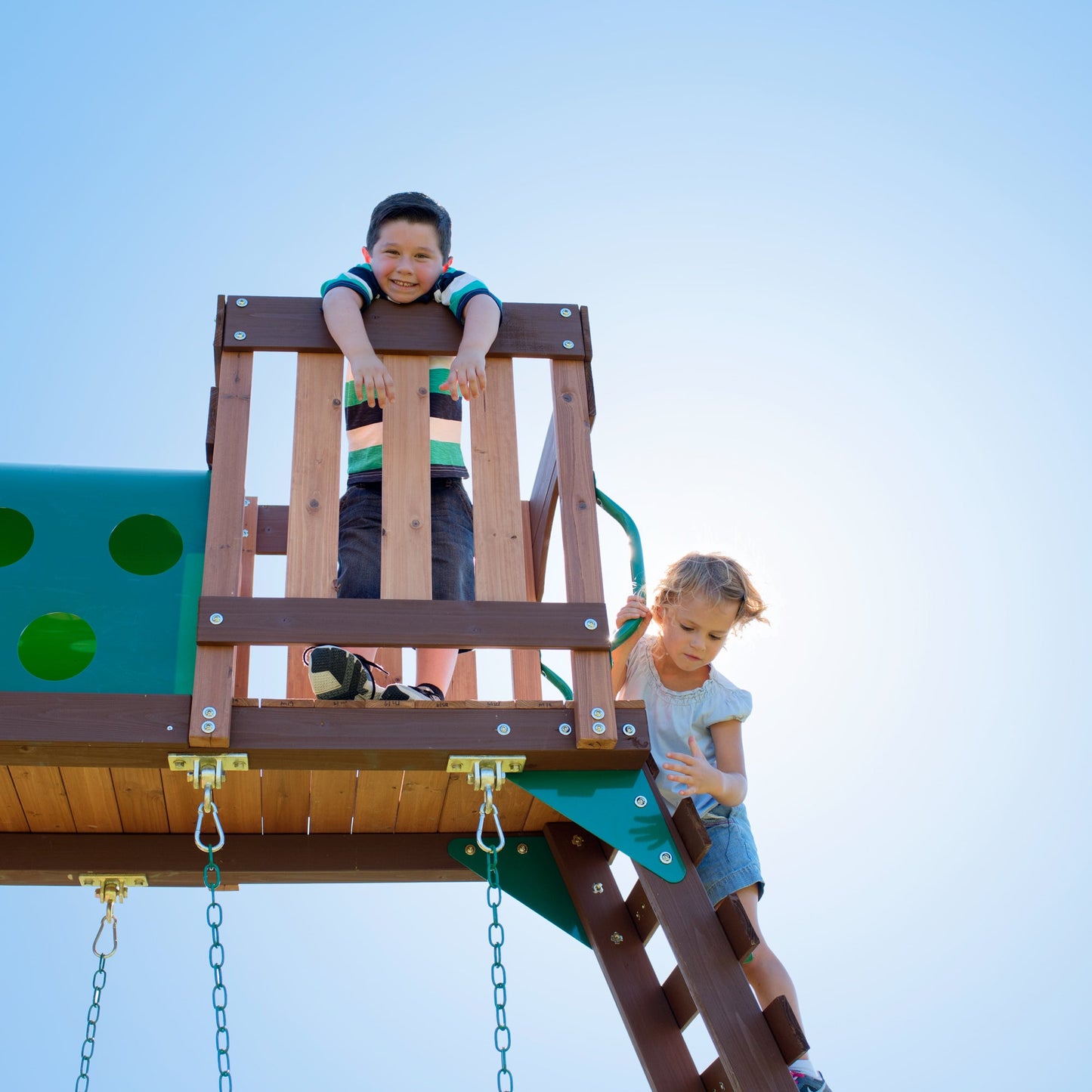 SpaVida Woodridge Elite Swing Set – Backyard Discovery