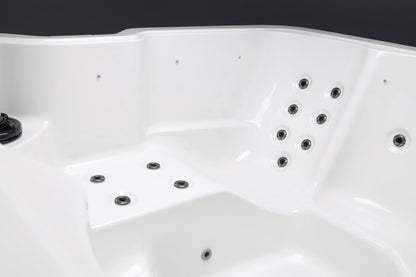 SpaVida Vellamo L Outdoor Hot Tub